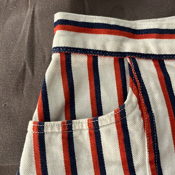 White button down skirt with blue and red stripes. Has pockets. - Picture 2 of 5